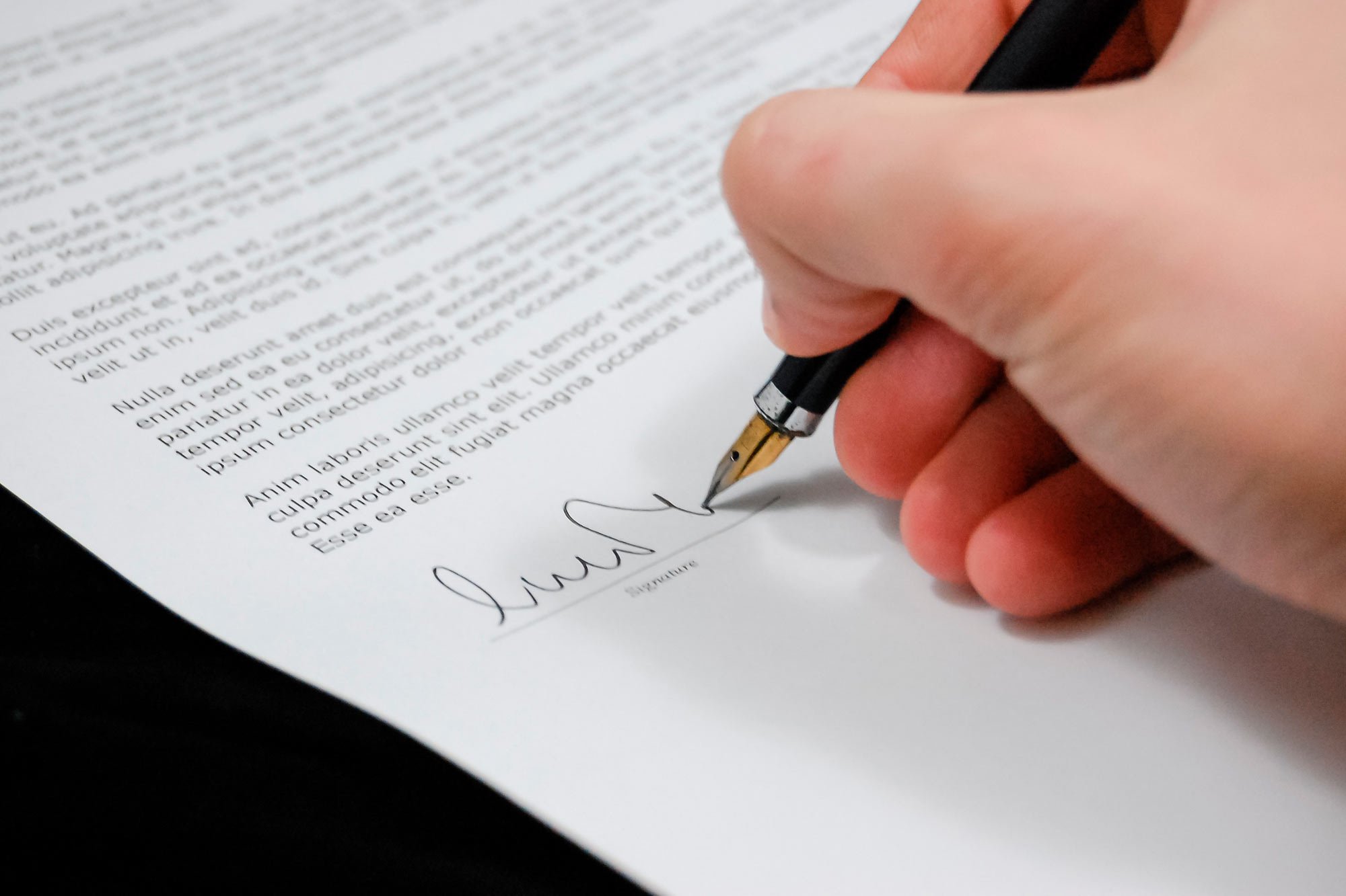 Sopimuksen allekirjoitus